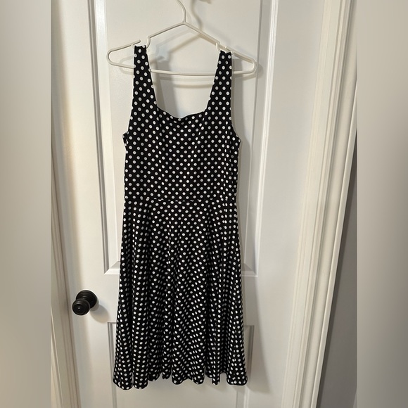 Nina K polka dot dress - Made in Canada - size Medium - Picture 3 of 3
